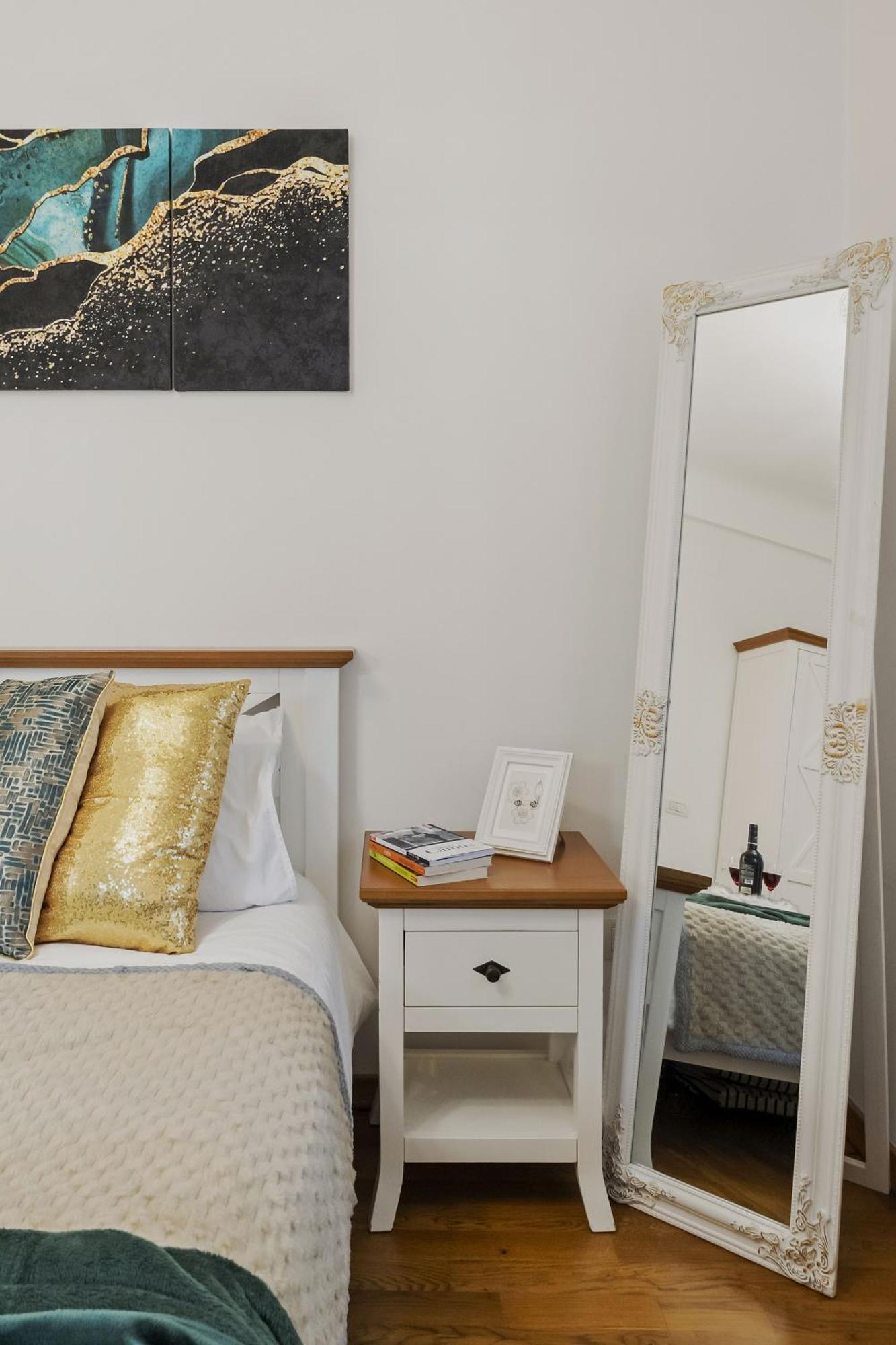 Sweet Luxury Three Rooms Apartment City Center Universitate Bukarest Exterior foto